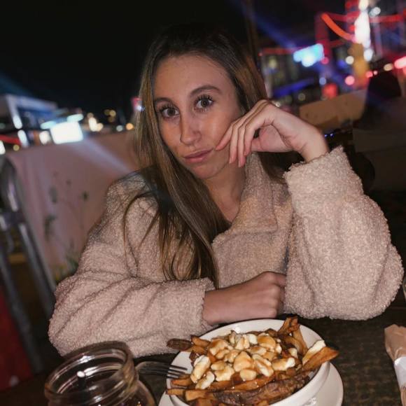 Meet your Posher, Maud - Picture 1 of 1